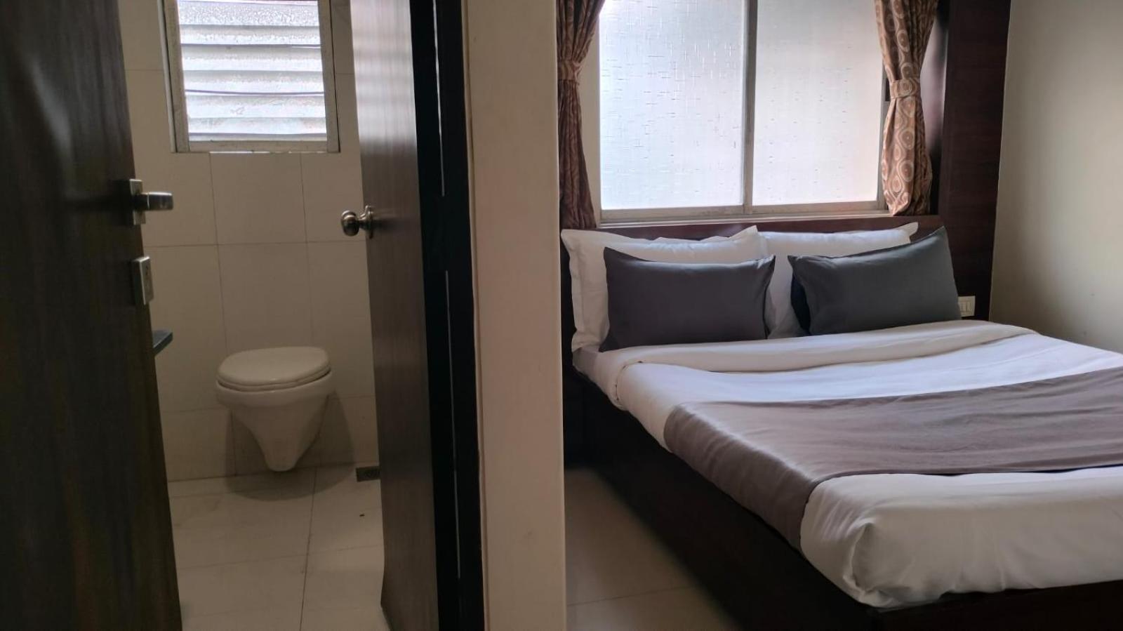 Hotel Sai Nidhi Executive-Mindspace Airoli Navi Mumbai Exterior foto